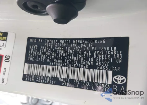 2017 Toyota Corolla Le z USA, uszkodzony, nr VIN 5YFBURHEXHP677088